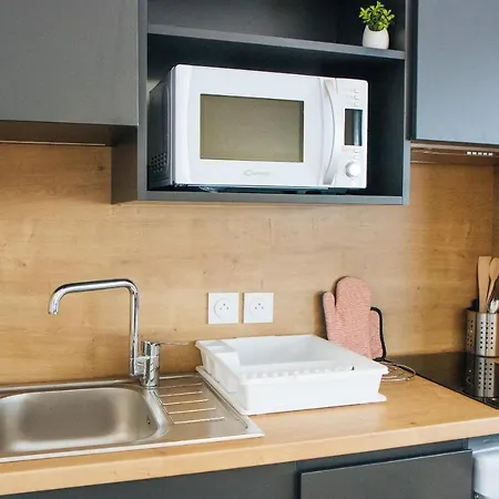 Aparthotel Twenty Business Flats 3*